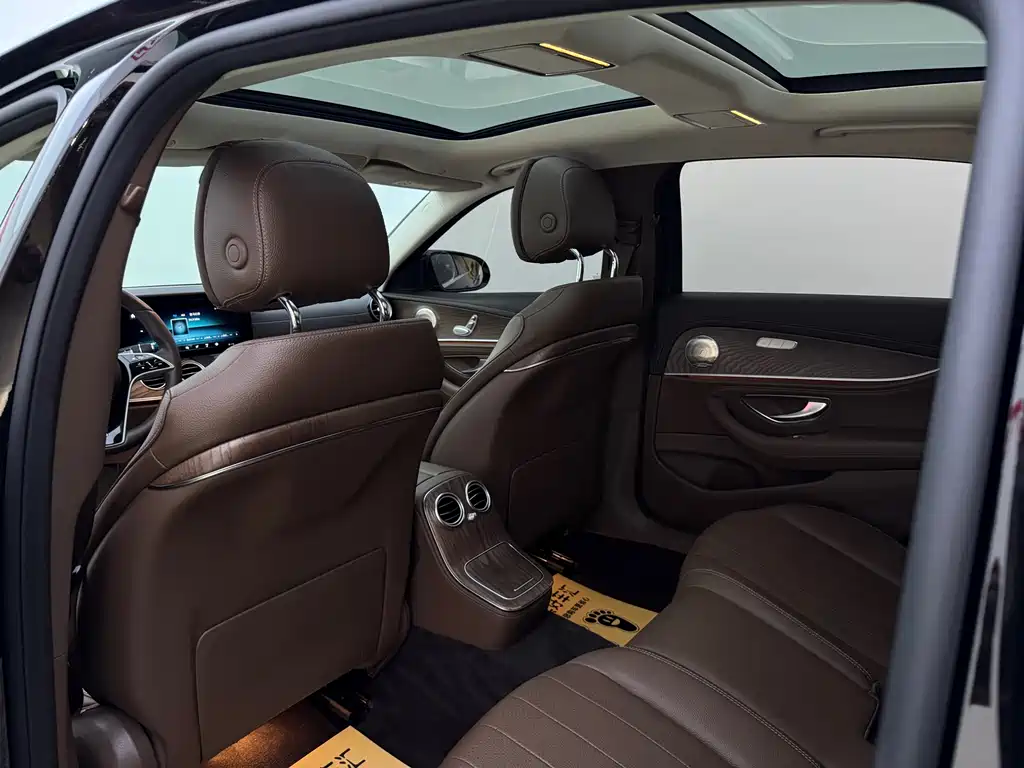 Mercedes-Benz E-Class E 2023 E 260 L