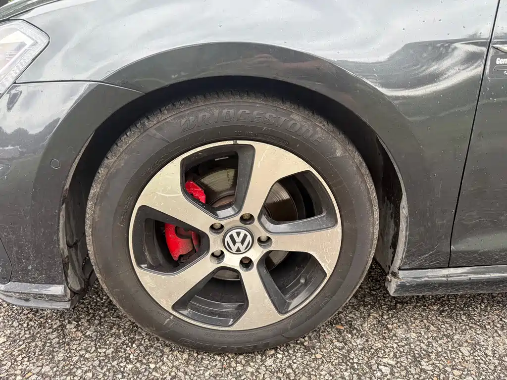 Volkswagen Golf 2015 1.4TSI MT Comfort