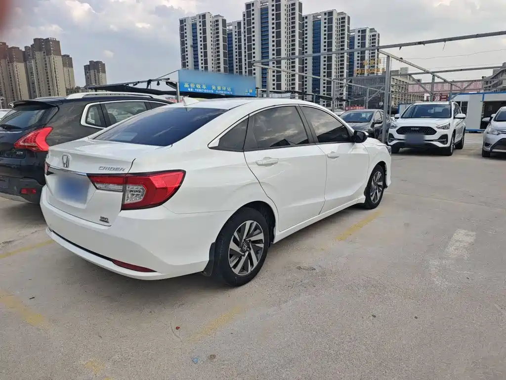 Honda Crider 2019 180Turbo CVT Luxury VI
