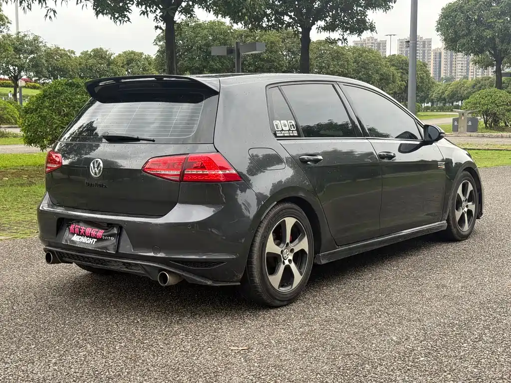 Volkswagen Golf 2015 1.4TSI MT Comfort