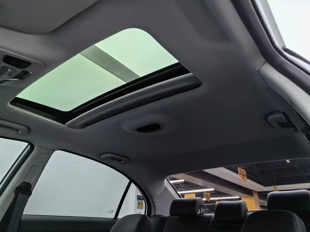 Geely Emgrand — миниатюра 16