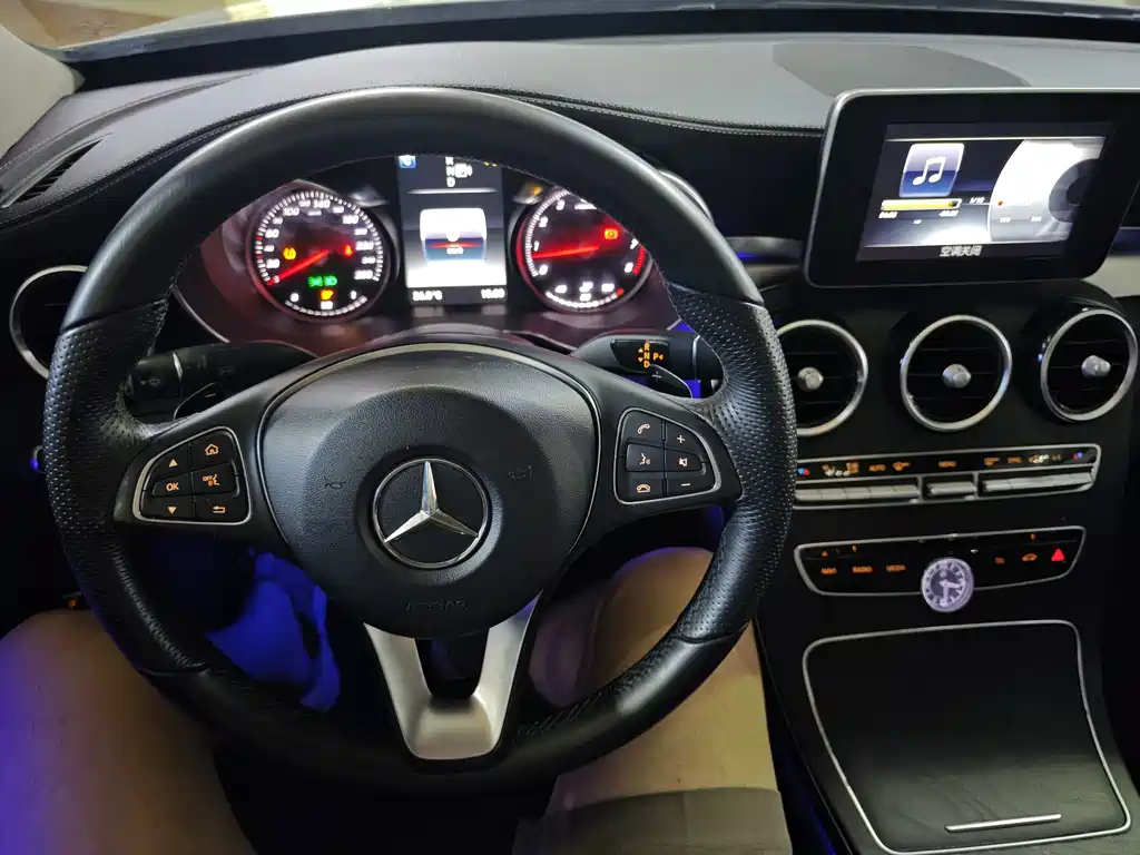 Mercedes-Benz C-Class — миниатюра 14