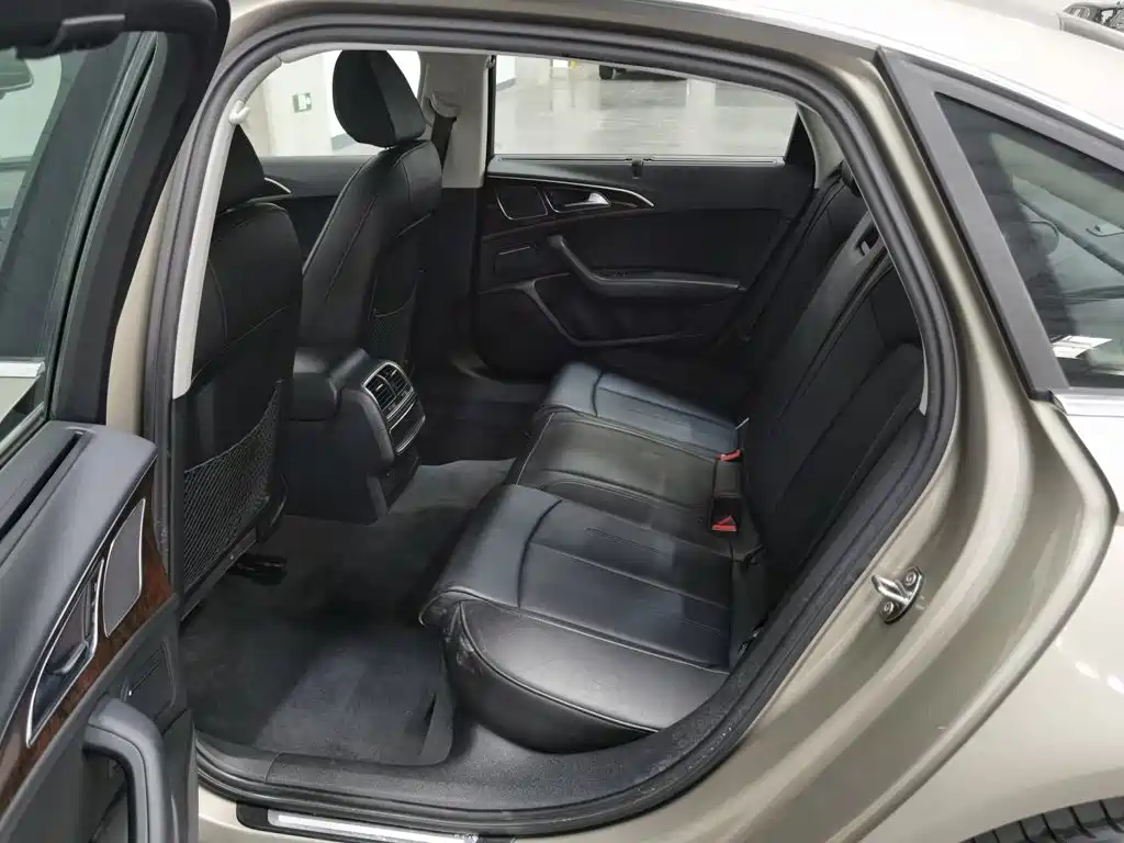 Audi A6L — миниатюра 15