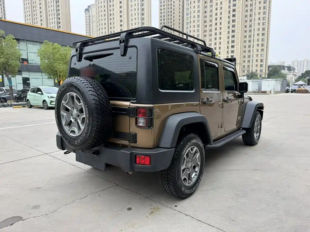 Jeep Wrangler — миниатюра 10