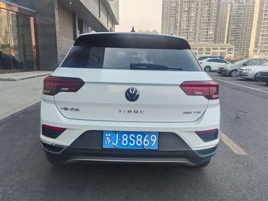 VOLKSWAGEN T ROC EXPLORING SONGS