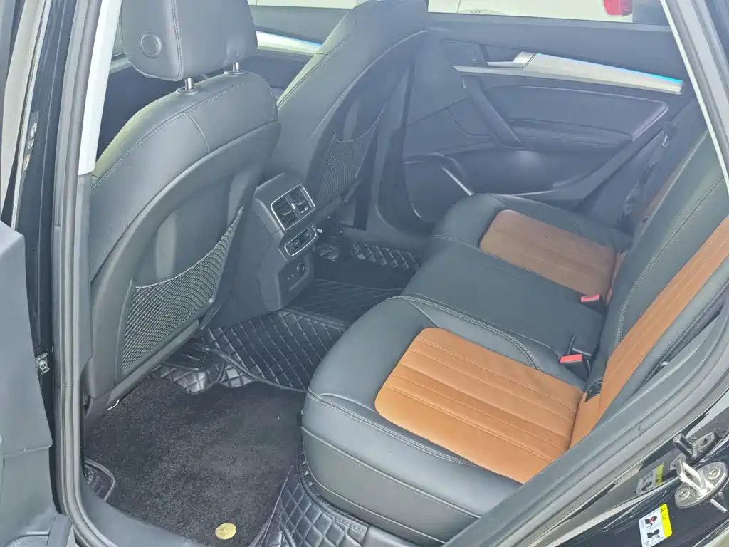 Audi Q5L — миниатюра 15