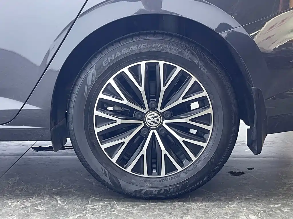 Volkswagen Sagitar — миниатюра 10