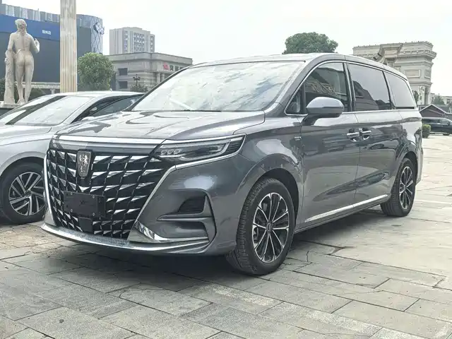 ROEWE IMAX8