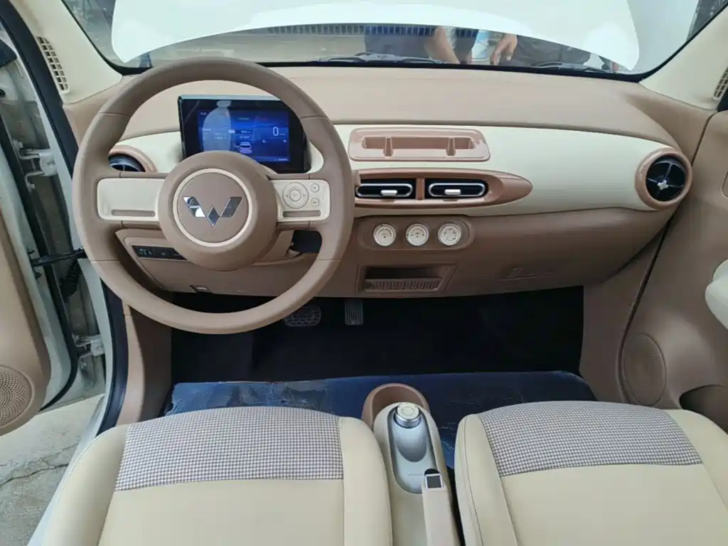 Wuling MINIEV — миниатюра 10
