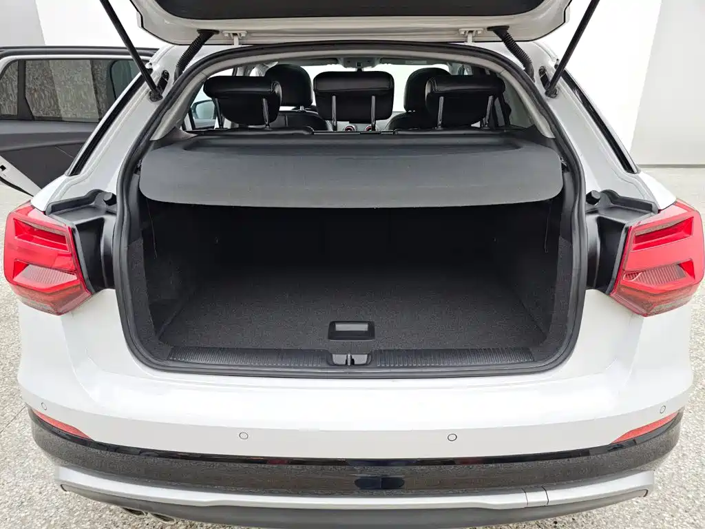 Audi Q2L — миниатюра 15