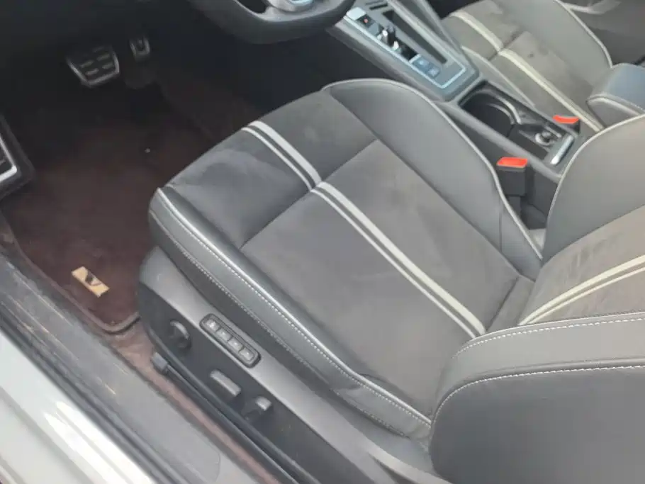 Volkswagen Golf — миниатюра 9