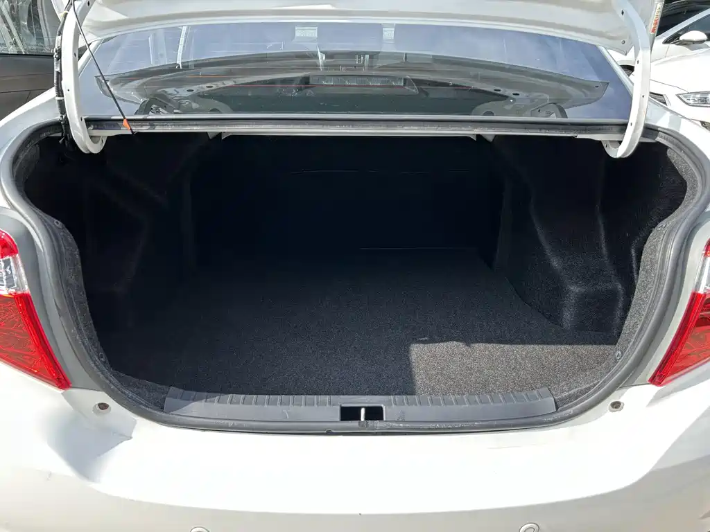 Toyota Vios — миниатюра 6
