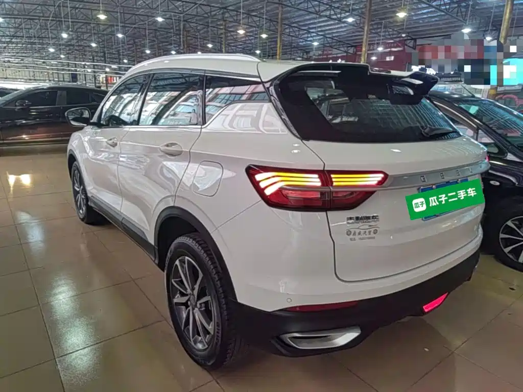 Geely Binyue — миниатюра 5