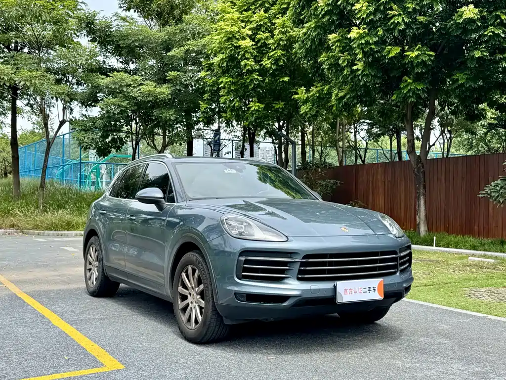 Porsche Cayenne — миниатюра 3