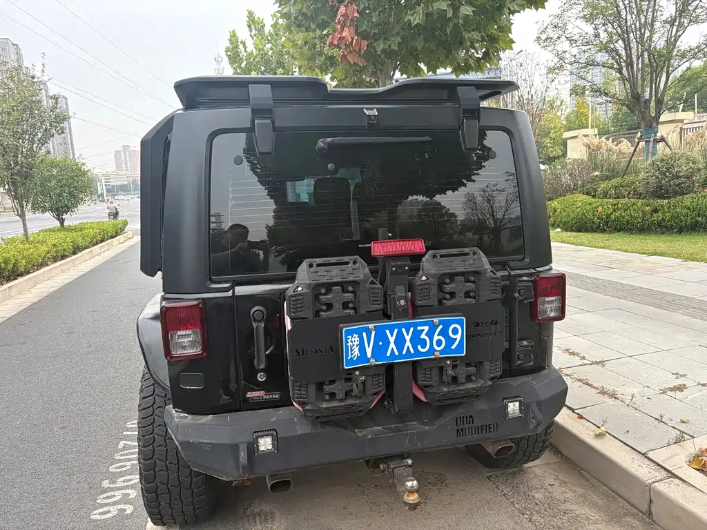 Jeep Wrangler — миниатюра 7