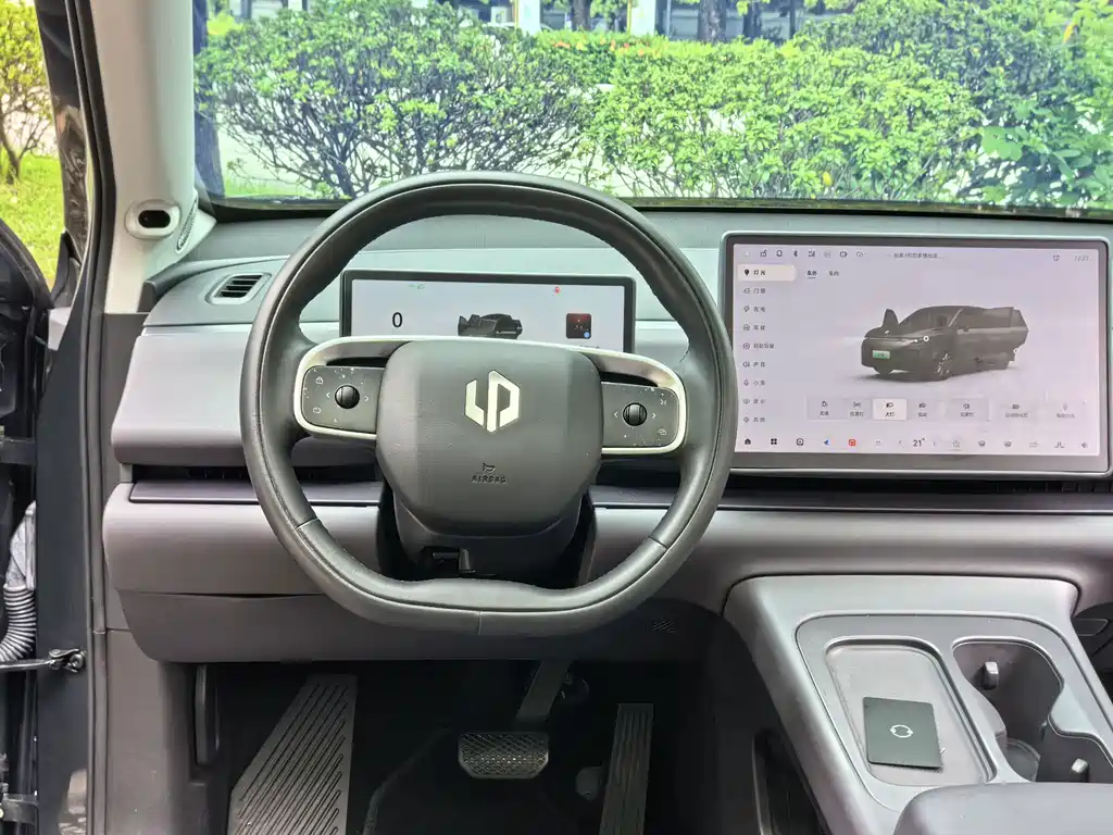 Leapmotor Leapmotor C10 — миниатюра 9
