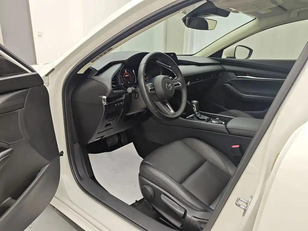 Mazda 3 Axela — миниатюра 13