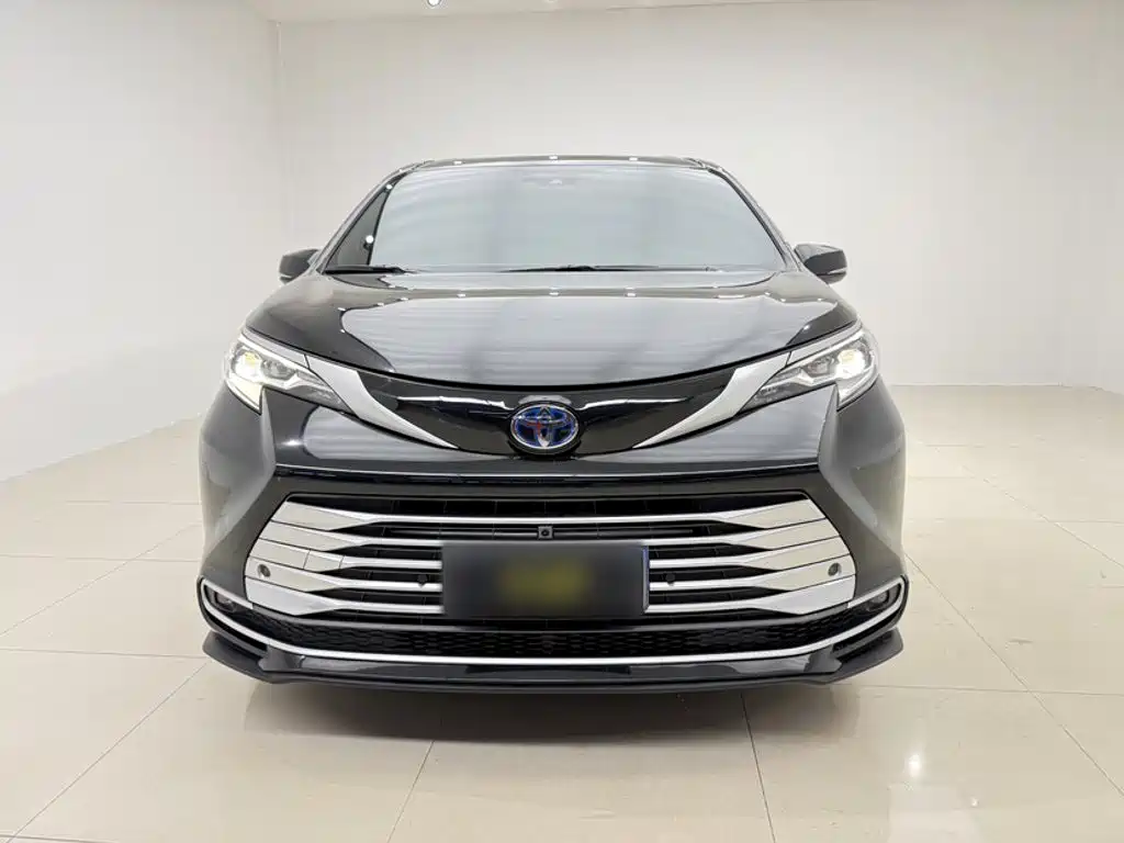 Toyota Sienna 2023 2.5L