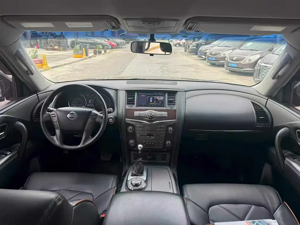 Nissan Patrol 2018 5.6L