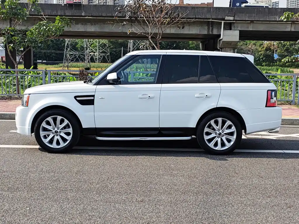 Land Rover Range Rover Sport 2012 3.0 TDV6 HSE