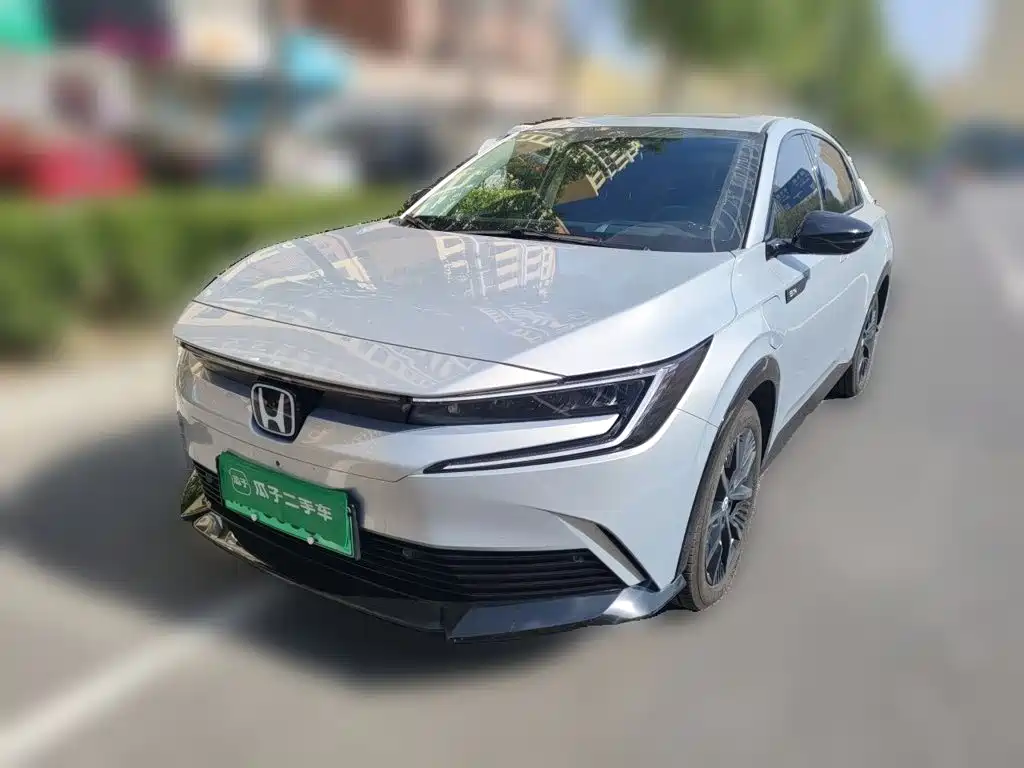 Honda e:NP2