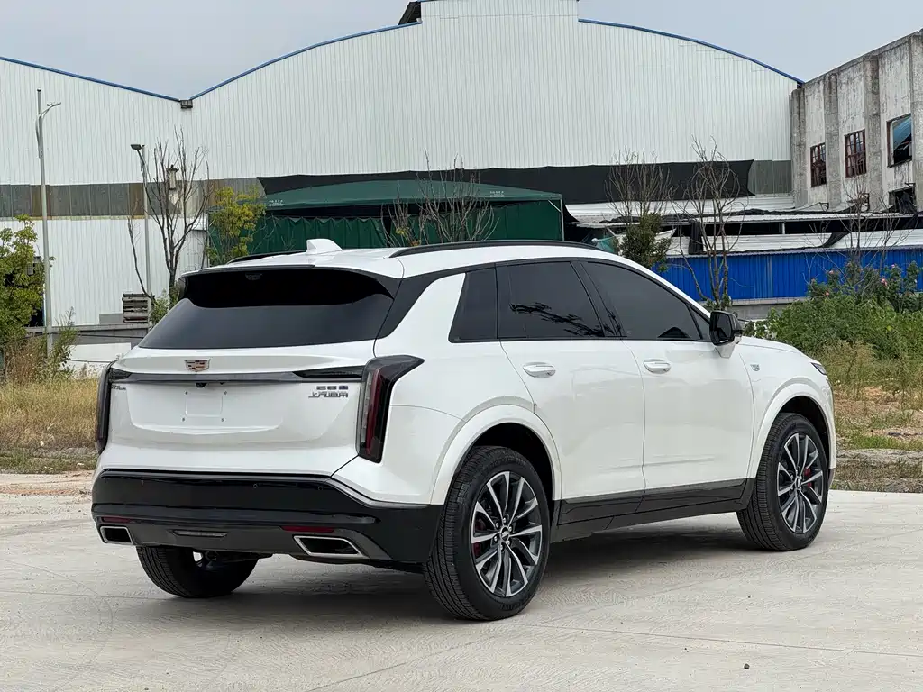 Cadillac XT5 — миниатюра 11