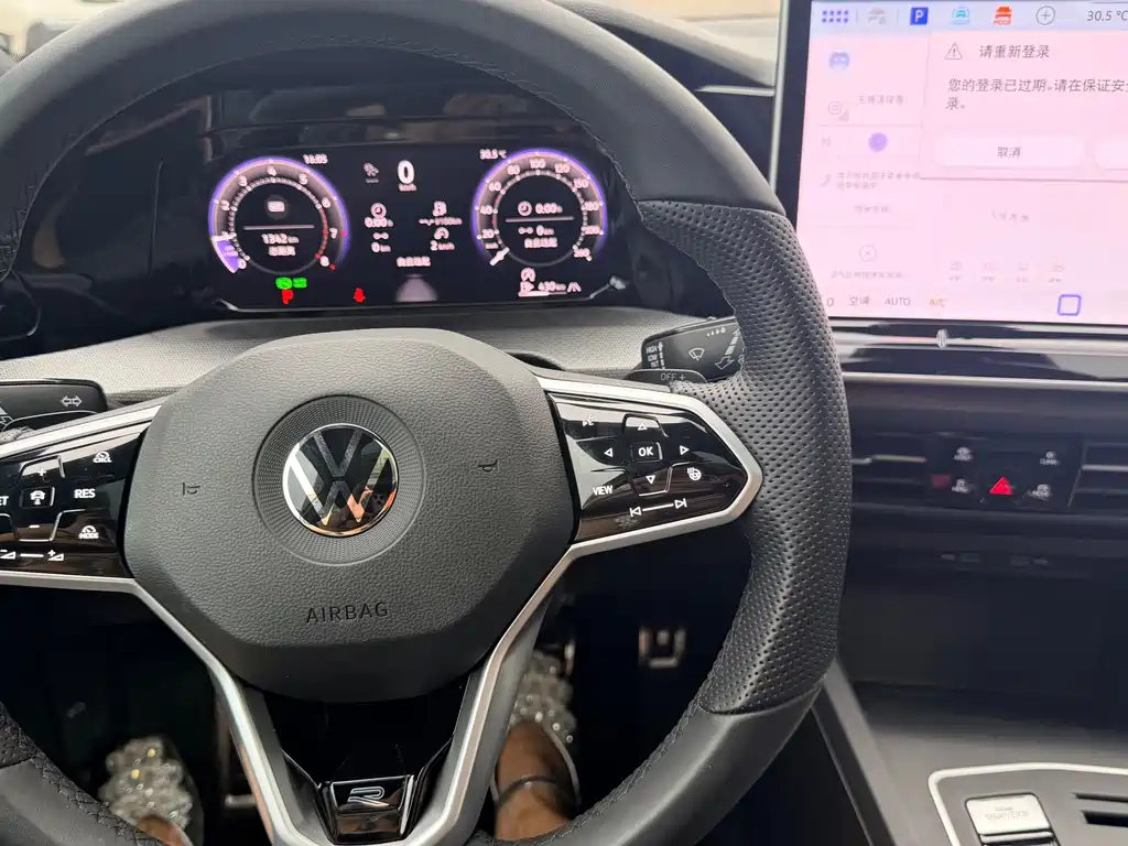 Volkswagen Golf — миниатюра 6