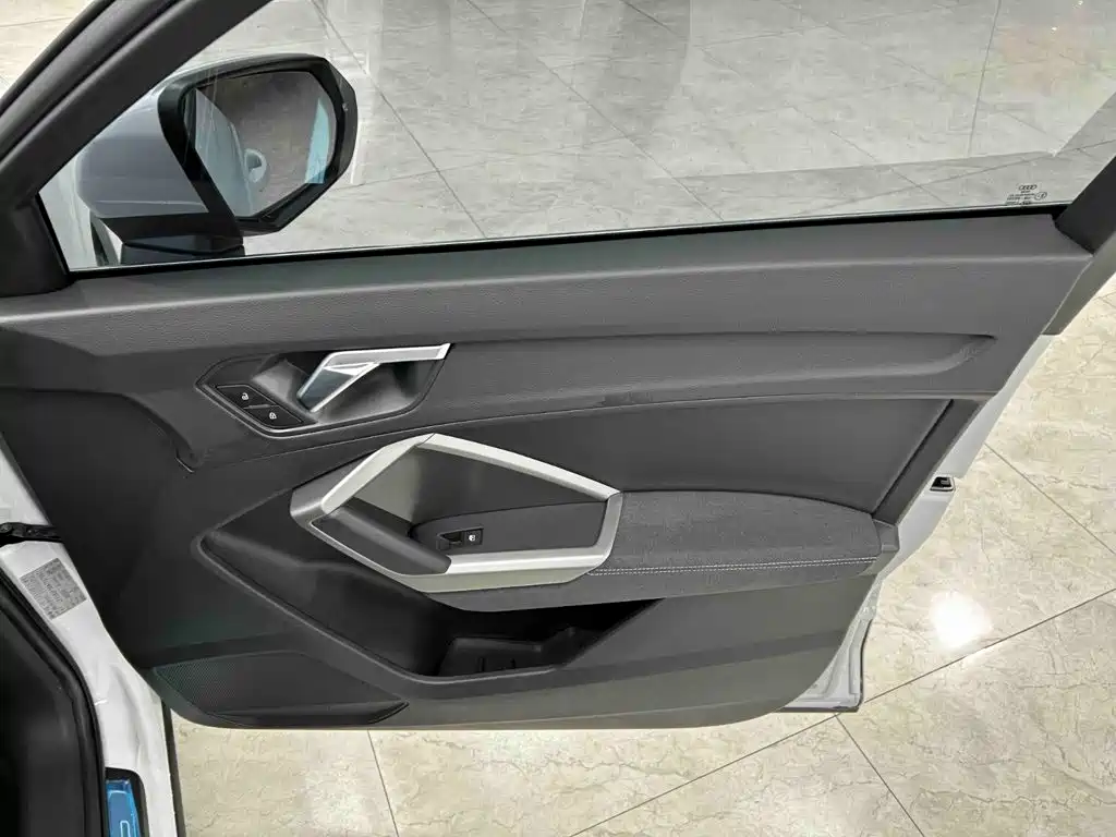 Audi Q3 — миниатюра 17