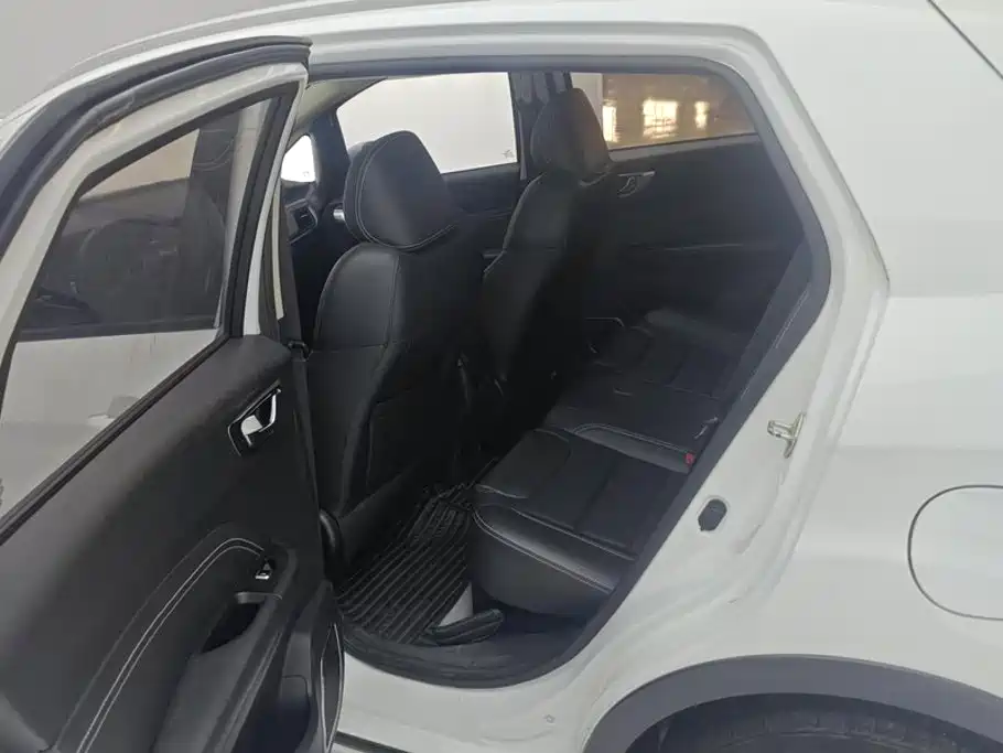 Geely Vision X3 — миниатюра 11