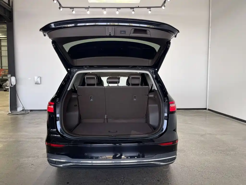 Volkswagen Viloran — миниатюра 18