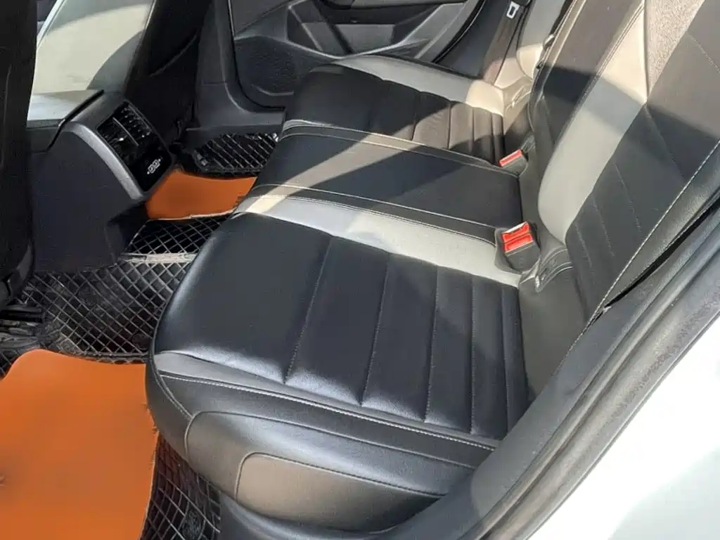 Volkswagen Sagitar — миниатюра 21