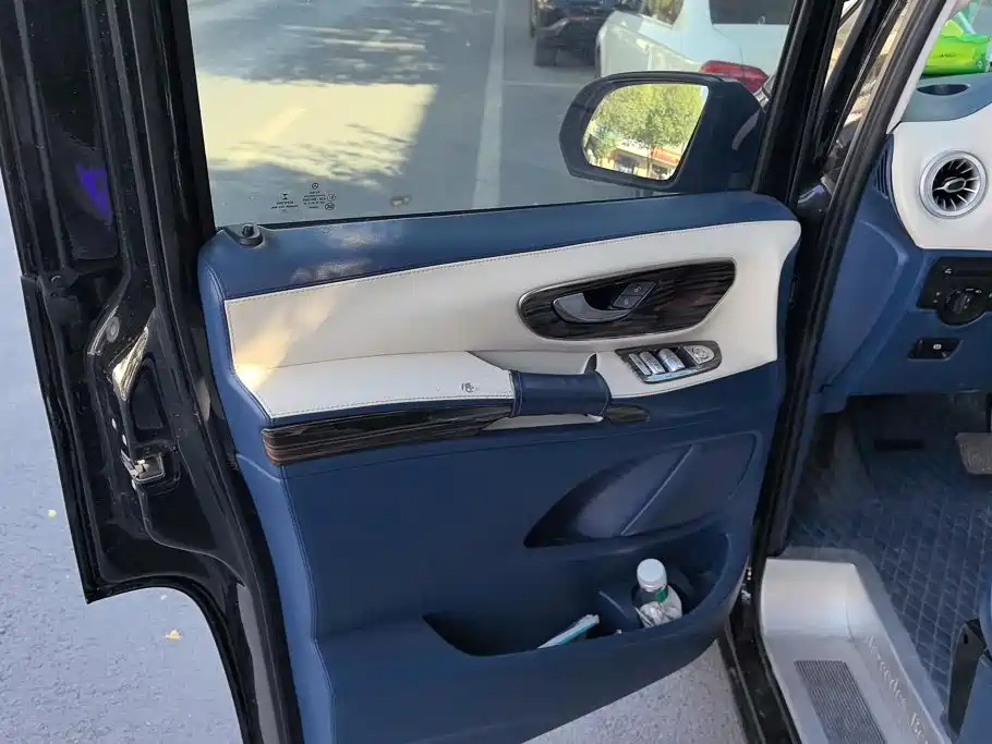 Mercedes-Benz Vito — миниатюра 7
