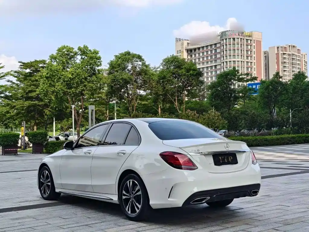 Mercedes-Benz C-Class — миниатюра 5