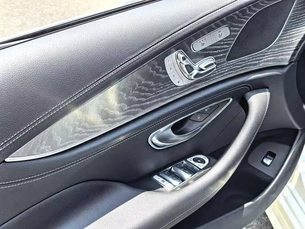 Mercedes-Benz CLS — миниатюра 6