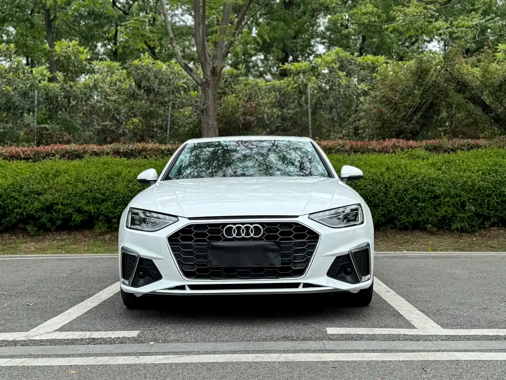 Audi A4L 2021