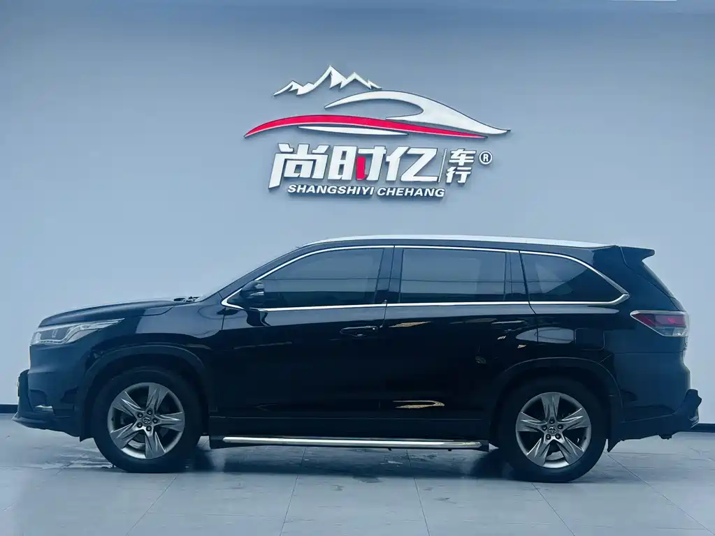 Toyota Highlander 2015 2.0T Luxury 7 мест