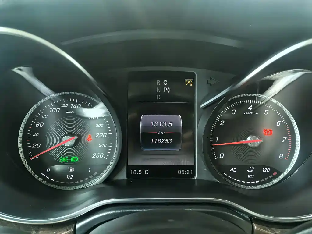 Mercedes-Benz V-Class — миниатюра 7