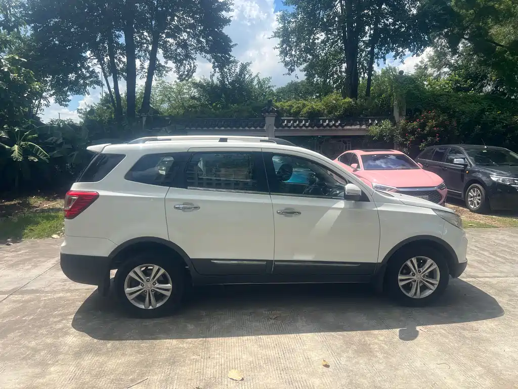 BAIC S3 2016 1.5L MT Luxury IV