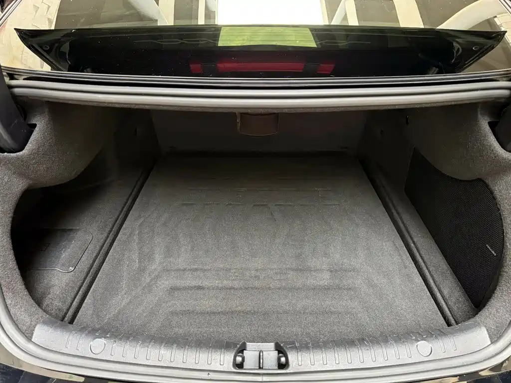 BYD Han — миниатюра 8