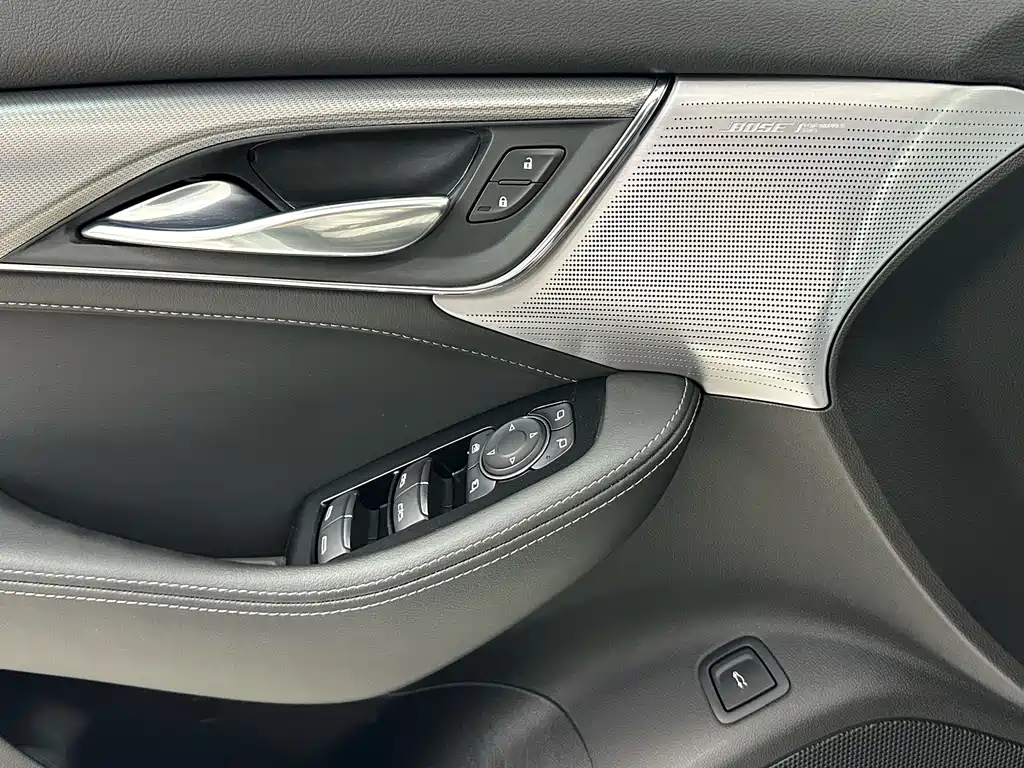 Cadillac CT5 — миниатюра 19