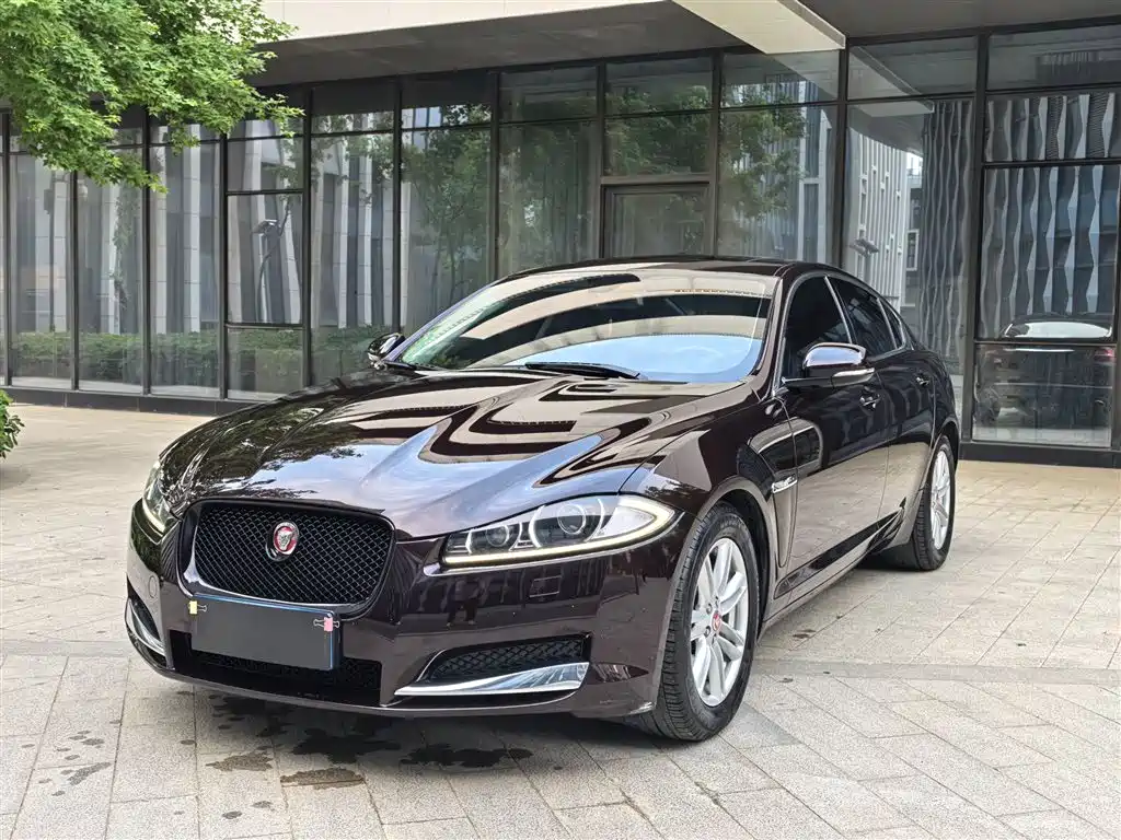 Jaguar XF 2014