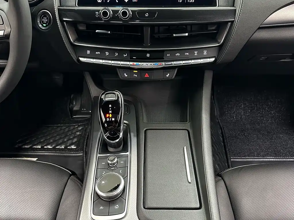 Cadillac CT5 — миниатюра 13