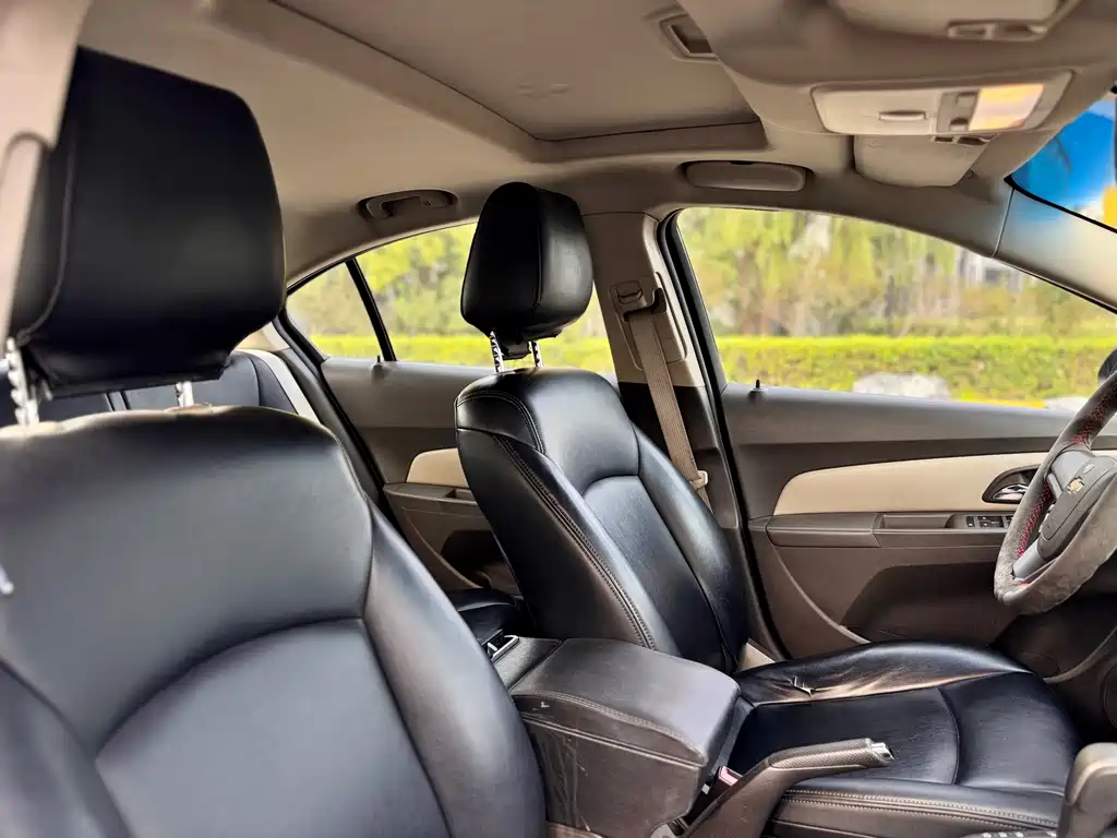 Chevrolet Cruze — миниатюра 13