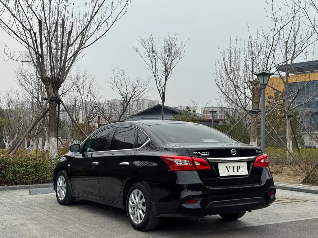 NISSAN XUAN YI