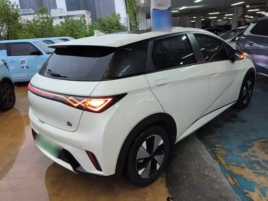BYD Dolphin — миниатюра 7
