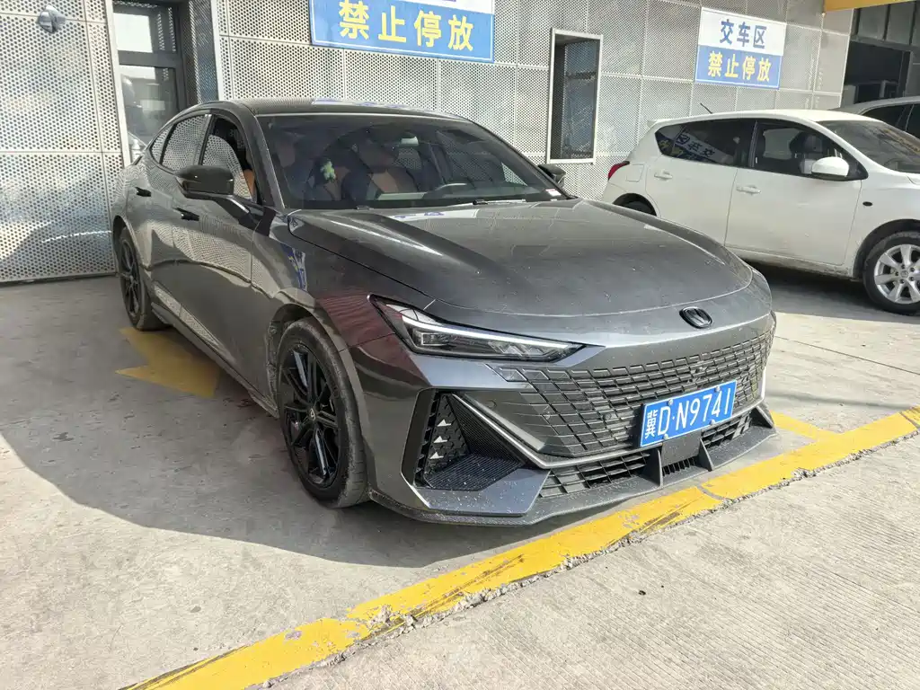 Changan UNI-V — миниатюра 3