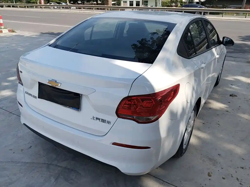 Chevrolet Cavalier — миниатюра 7