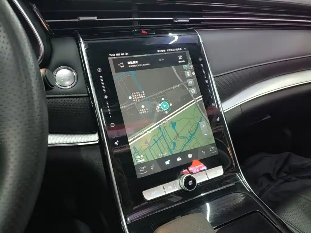 Roewe RX5 eMAX — миниатюра 13
