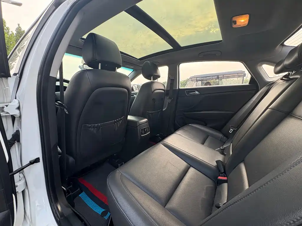 Hyundai Mistra — миниатюра 6