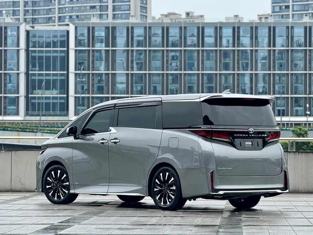 Toyota Vellfire 2024 2.5L